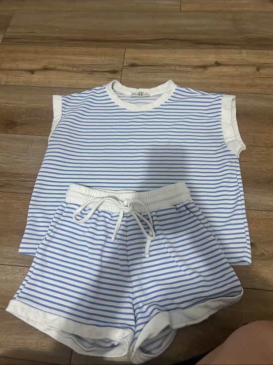 Other - blue and white stripes matching set